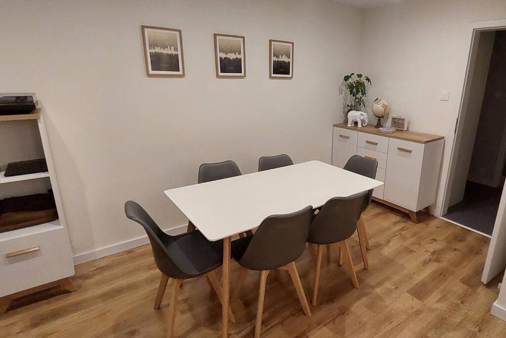 Apartment Przytulne Mieszkanie W Olkuszu/ Cosy In *